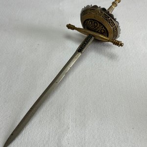 Abrecartas Español Estilo Espada con Empuñadura Decorada - imagen 1