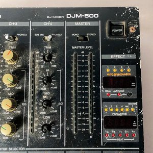 Consola de Audio DJ Pioneer DJM-500 Profesional Funcionando - imagen 3
