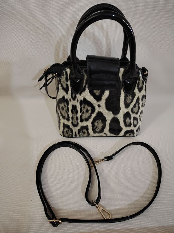 Cartera con impresión de leopardo, nueva - imagen 1