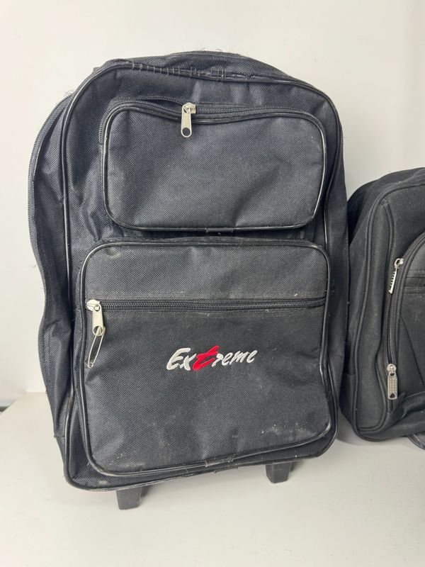 Lotes de bolsos de calidad Jeep en muy buen estado - imagen 7