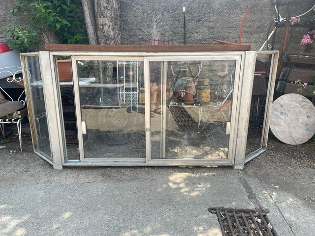 Item 27435 - Image 0