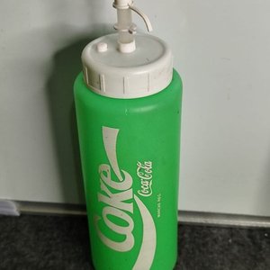 Caramañola Coca-Cola Verde con Tapa Blanca - imagen 3