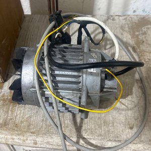 Lote siguiente: Motor Eléctrico Funciona