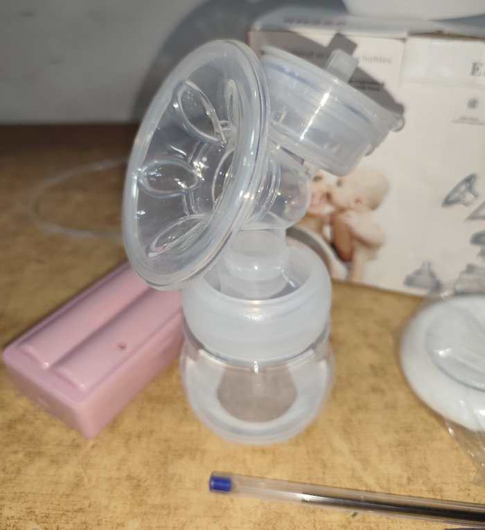Bomba Extractora Maternal Recargable con Accesorios - imagen 3