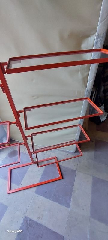 Estantería en metal con estante de vidrios - imagen 7