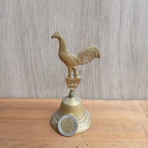 Lote anterior: Campaña de Bronce con Fisionomía de Gallo y Badajo