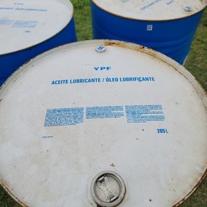 3 Tanques Metálicos YPF para Aceite Lubricante 200L - imagen 3