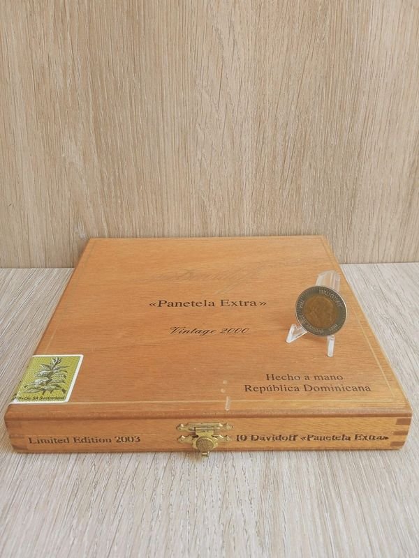 Caja de Puros Davidoff en Madera República Dominicana - imagen 1