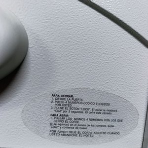 Cofre de Seguridad Safepace Digital con Puerta Metálica Reforzada - imagen 8