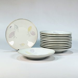 Doce Platos Hondos de Porcelana Bavaria Selb Heinrich, Blancos con Hojas - imagen 1