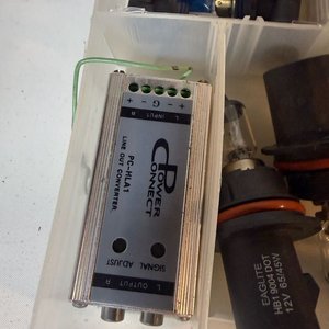 Lote de 3 organizadores con fusibles, bombillas y convertidor de audio - imagen 4