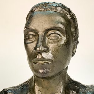 Busto de Hombre Africano en Yeso - imagen 2