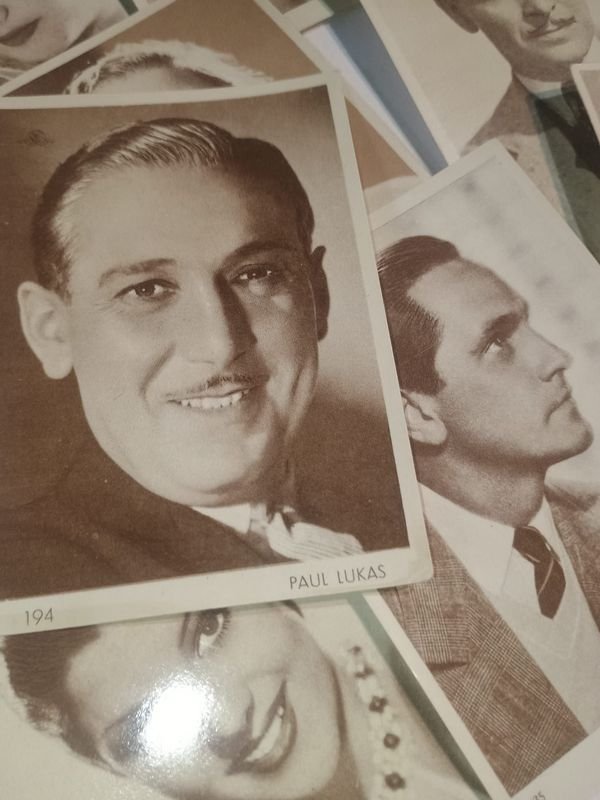 Colección de fotografías antiguas de actrices y actores famosos - imagen 2