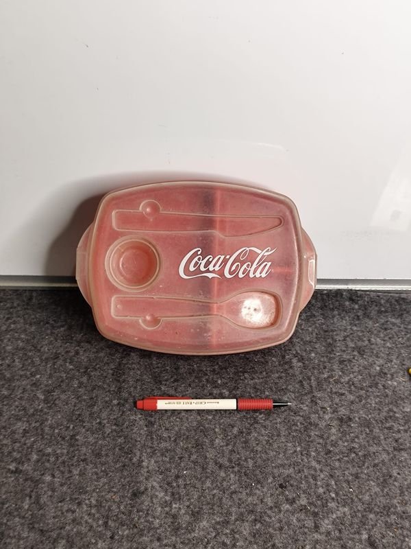 Lanchera Coca-Cola Roja Plástico con Cubiertos