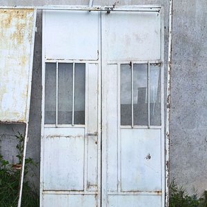 Puerta Doble de Hierro con Vidrios Fijos Laterales - imagen 2