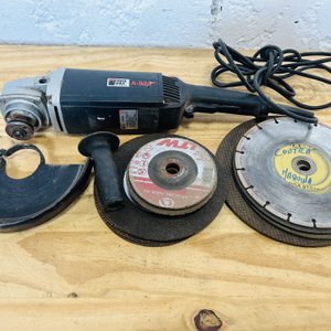 Lote #051 – Amoladora de mano Pawer Tools - imagen 1