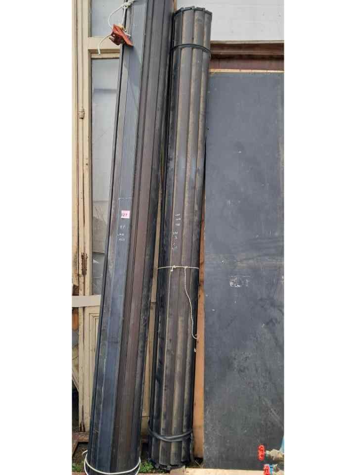Lote de Tubos Negros Enrollados