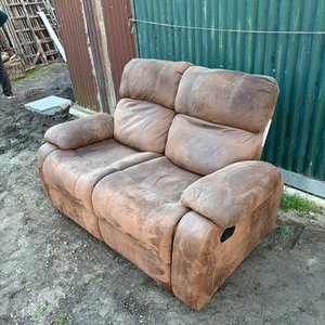 Sillón Reclinable de Dos Cuerpos en Cuero Sintético Marrón - imagen 3