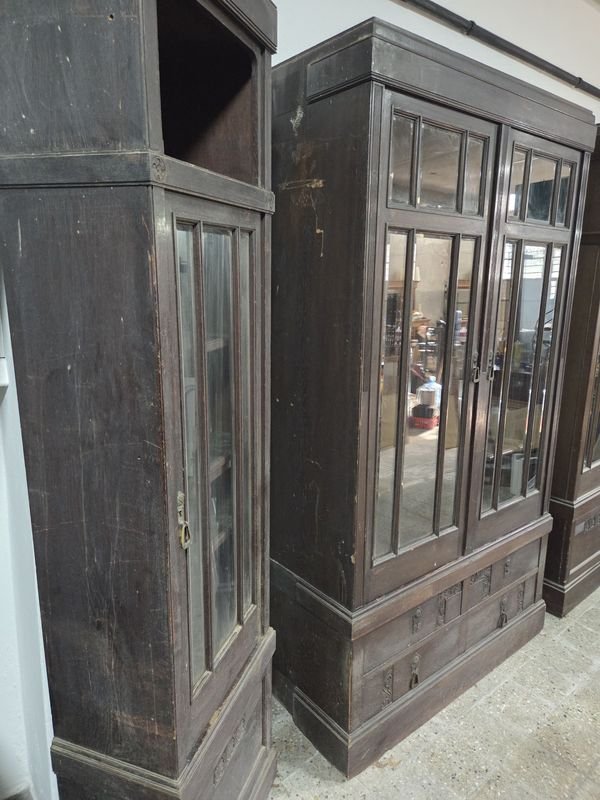 Muebles exhibidores antiguos en Roble Europeo para restaurar - imagen 13