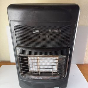 Lote de 2 Estufas a Gas Delne y Zerowatt con 3 Válvulas - imagen 3