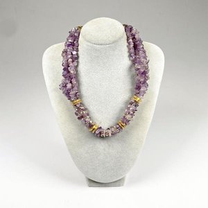 Lote anterior: Collar de Cuatro Vueltas con Piedras Amatistas y Detalles Dorados