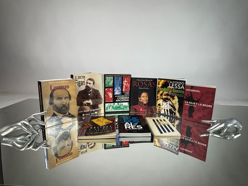 Colección de libros sobre historia política y biografía - imagen 1