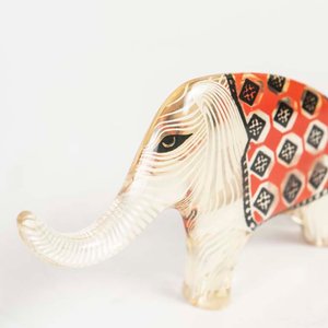 Figura de Elefante en Acrílico Transparente con Detalles Decorativos - imagen 2