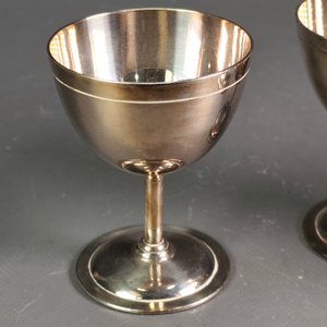 Seis Copitas "Elkington Plate" de Plata Antigua - 8.5cm Alto - imagen 5