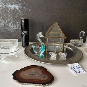 Encendedor de Cristal con Cisnes, Bandeja Metálica y Adornos - imagen 2