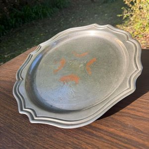 Lote anterior: bandeja en platina antigua grabada