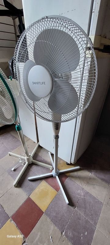 Ventiladores de metal en buen estado - imagen 2