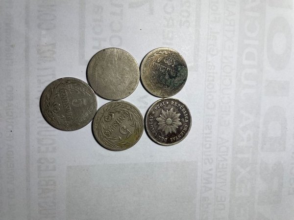Monedas de 5 Centésimos de Uruguay (1901, 1924) - imagen 1