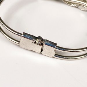 Pulsera de Acero con Diseño de Delfines - imagen 4