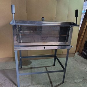 Lote anterior: Horno Pizzero a Gas Compact Tortellando - Excelente Estado