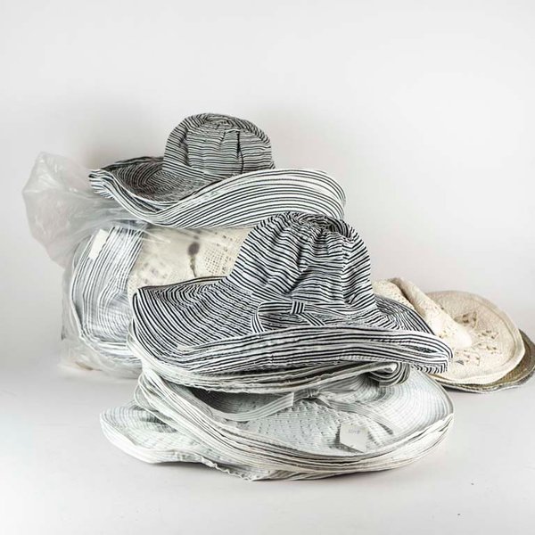 Sombreros con detalles y patrones