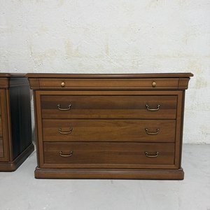 Cómodas de Madera Oscura con Tiradores Dorados - imagen 3