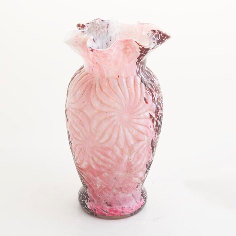 Florero de Cristal Murano Rosa y Bordo con Diseño Labrado