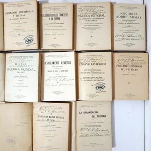 Lote de 10 Libros "Círculo Militar-Biblioteca del Oficial" Colección General Berisso - imagen 5