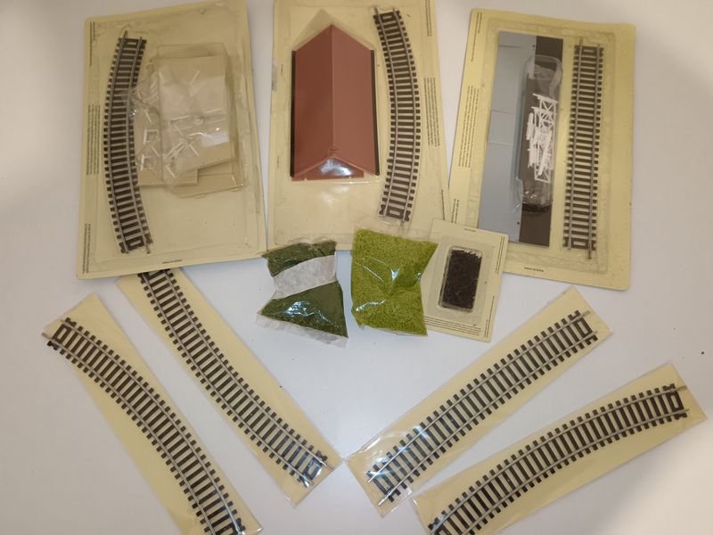 Item 895379 - Image 1