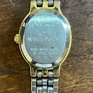 Reloj Bulova Caravelle Femenino Elegante Caja Ovalada Esfera Azul Dorado - imagen 6