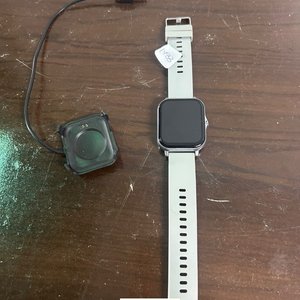 Reloj Inteligente Digital Gris con Cargador - imagen 2