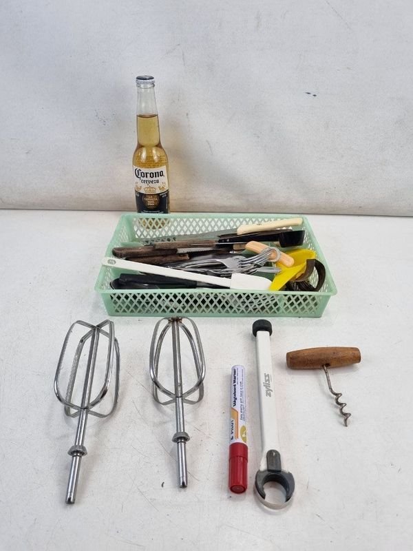 Lote Utensilios Cocina: Batidora, Abrelatas Zyliss, Marcador y Más