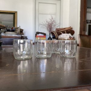 Juego de 6 Vasos de Vidrio con Cortes Geométricos - imagen 8