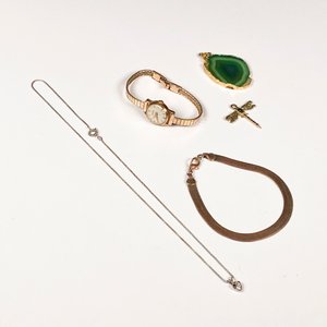 Lote de 5 Joyas: Pulsera, Reloj Dama, Cadena y Dos Colgantes - imagen 2