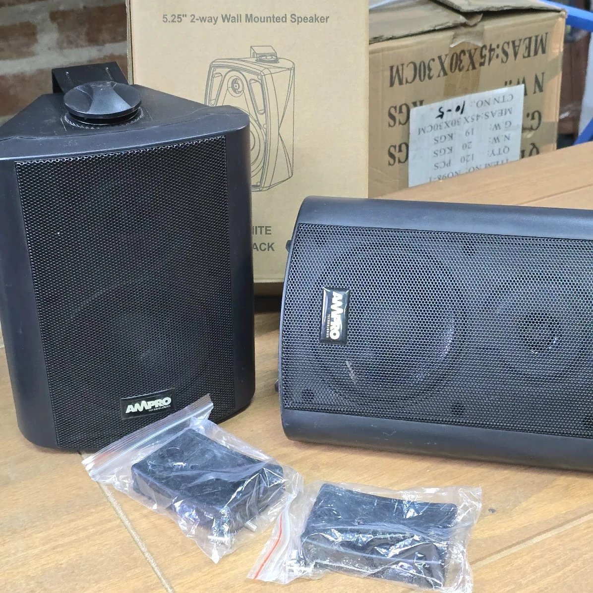 Item lote-59-parlantes-ampro-25w-x2-unidades - Image 0