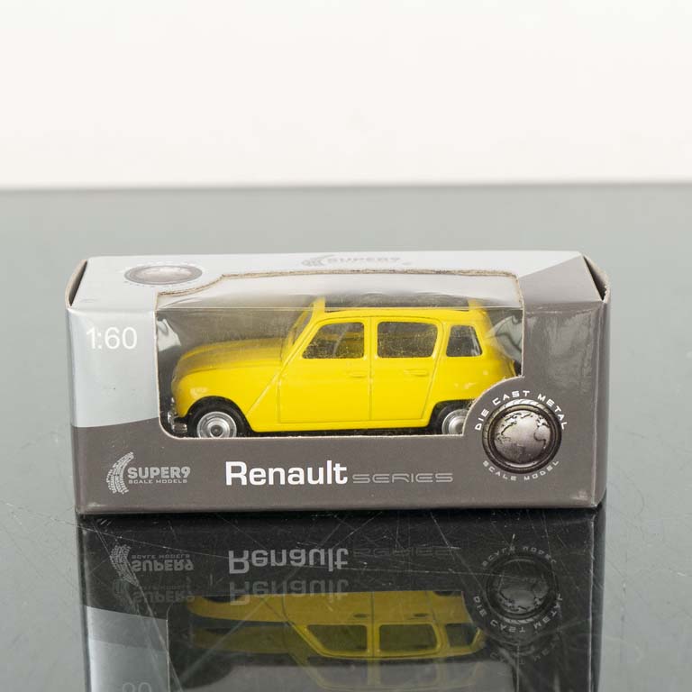 Auto de coleccion a escala 1/60, Renault 4 - Detalles precisos y presentación elegante
