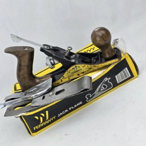 Lote siguiente: Cepillo de Carpintero Ferrawy Jack Plane N°4 CPM204