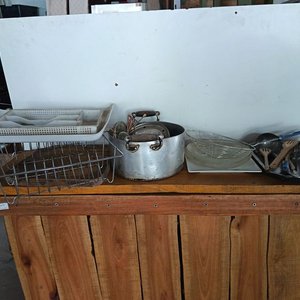 Lote siguiente: Olla, Escurridor y Utensilios de Cocina Varios