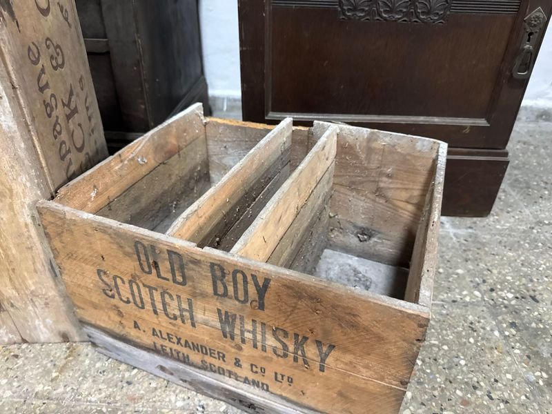 Lotes de cajas y cajones con propaganda de bebidas - imagen 8