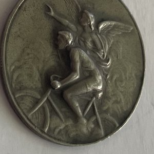 Medalla Ciclista con Ángel, Campeonato Olímpico Deportivo Agosto 1936 - imagen 1